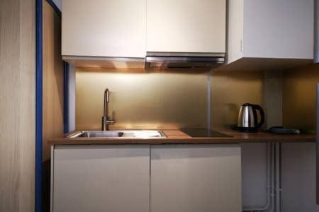 Charmant Studio Meuble 30 Min Paris, 5 Min Evry, Proche Aeroport Orly Ris-Orangis エクステリア 写真